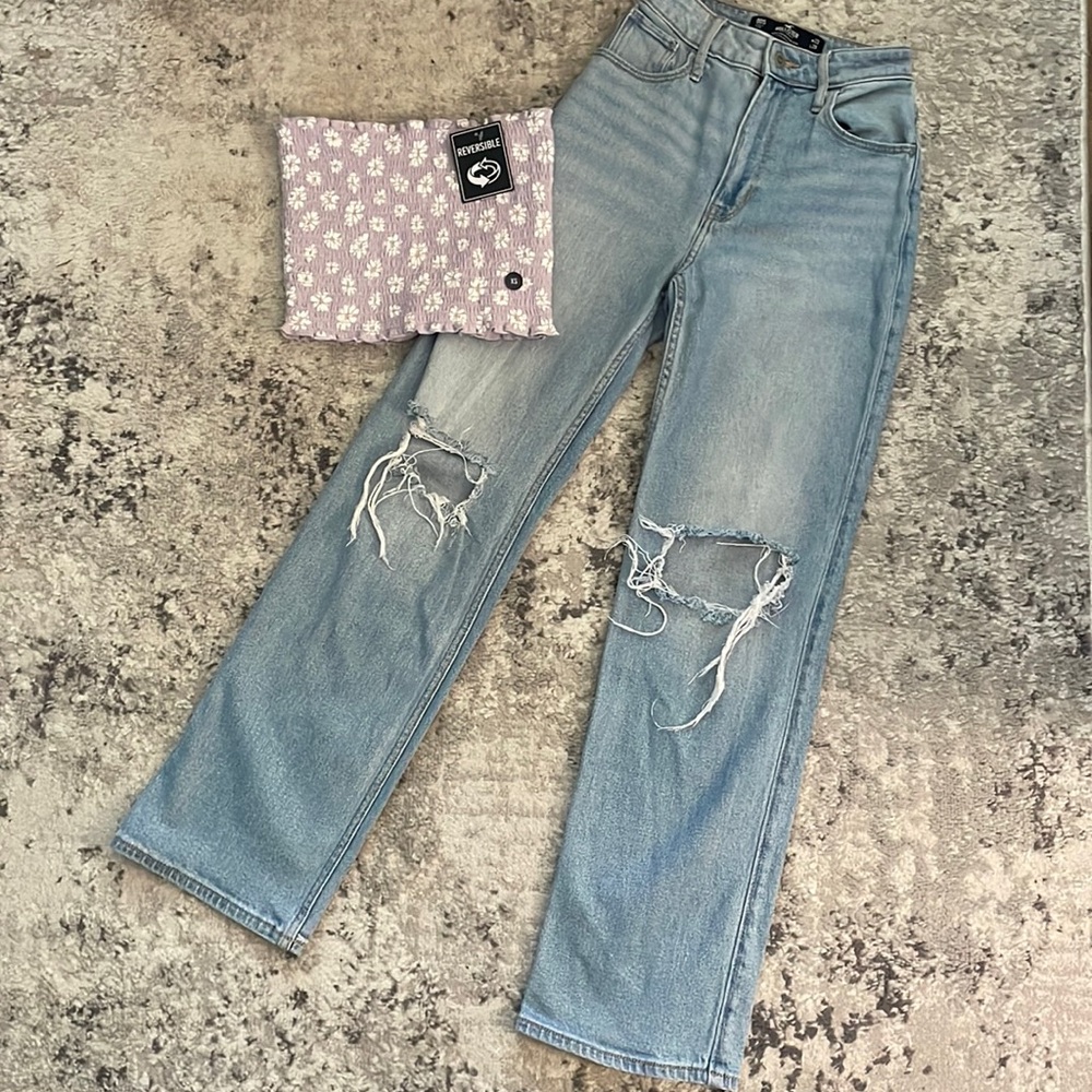 Hollister 00S Ultra High Rise Dad Jeans & NWT Hollister Reversible Tube Top XS